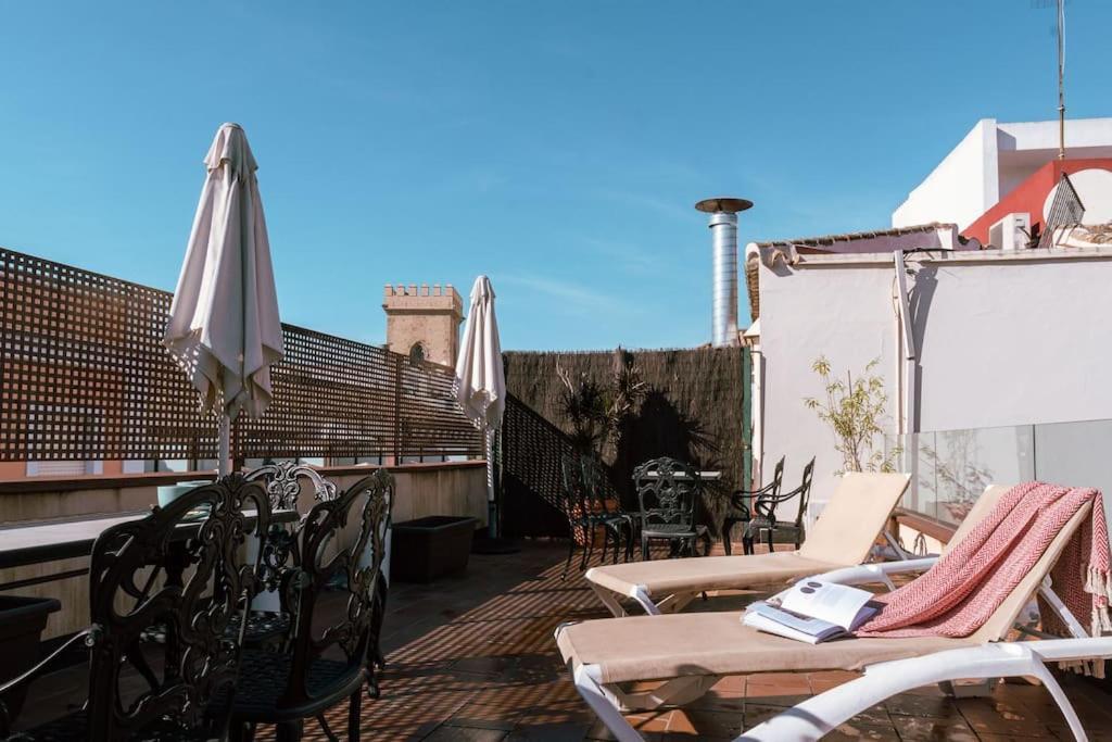 Apartamento Con Encanto En Patio Sevillano Luaran gambar
