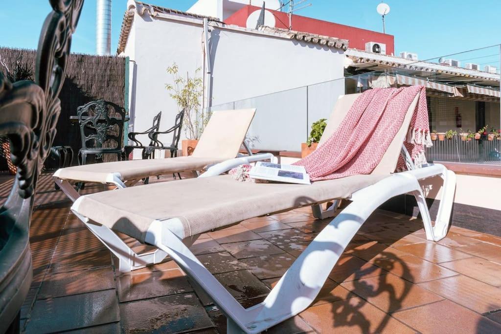 Apartamento Con Encanto En Patio Sevillano Luaran gambar